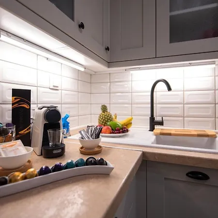 Imperium Ii - White Tower #skgbnb Apartment